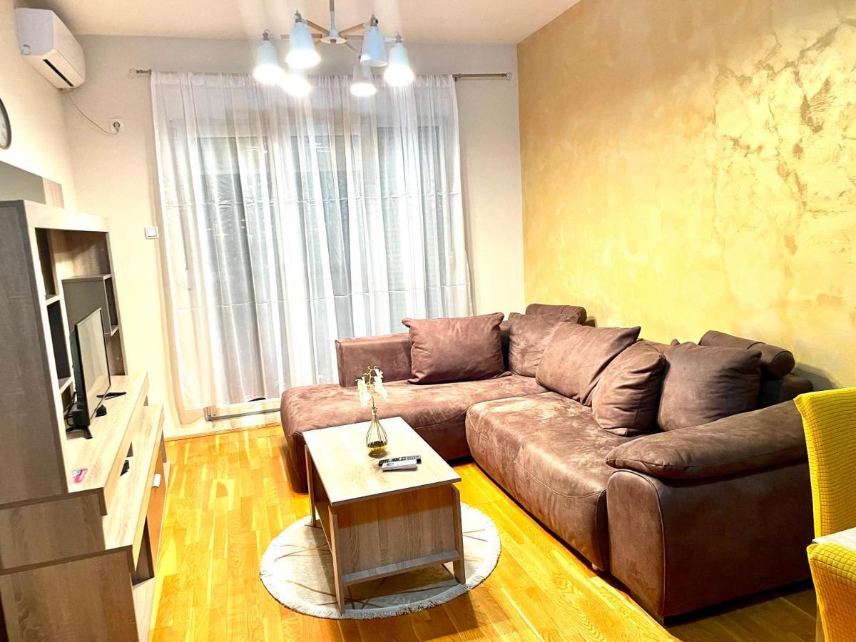 Naki Apartman Lägenhet Podgorica Exteriör bild