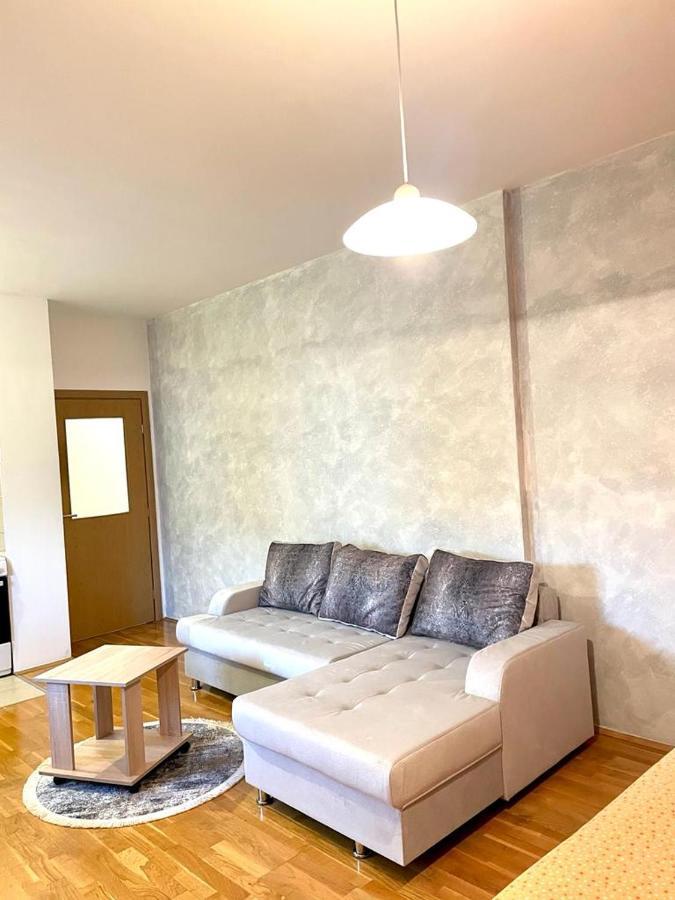 Naki Apartman Lägenhet Podgorica Exteriör bild