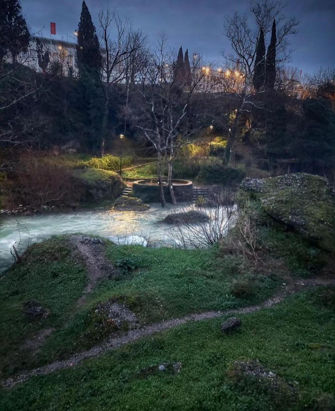 Naki Apartman Lägenhet Podgorica Exteriör bild